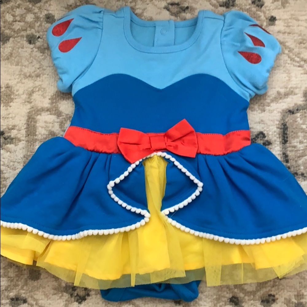 Snow White baby costume